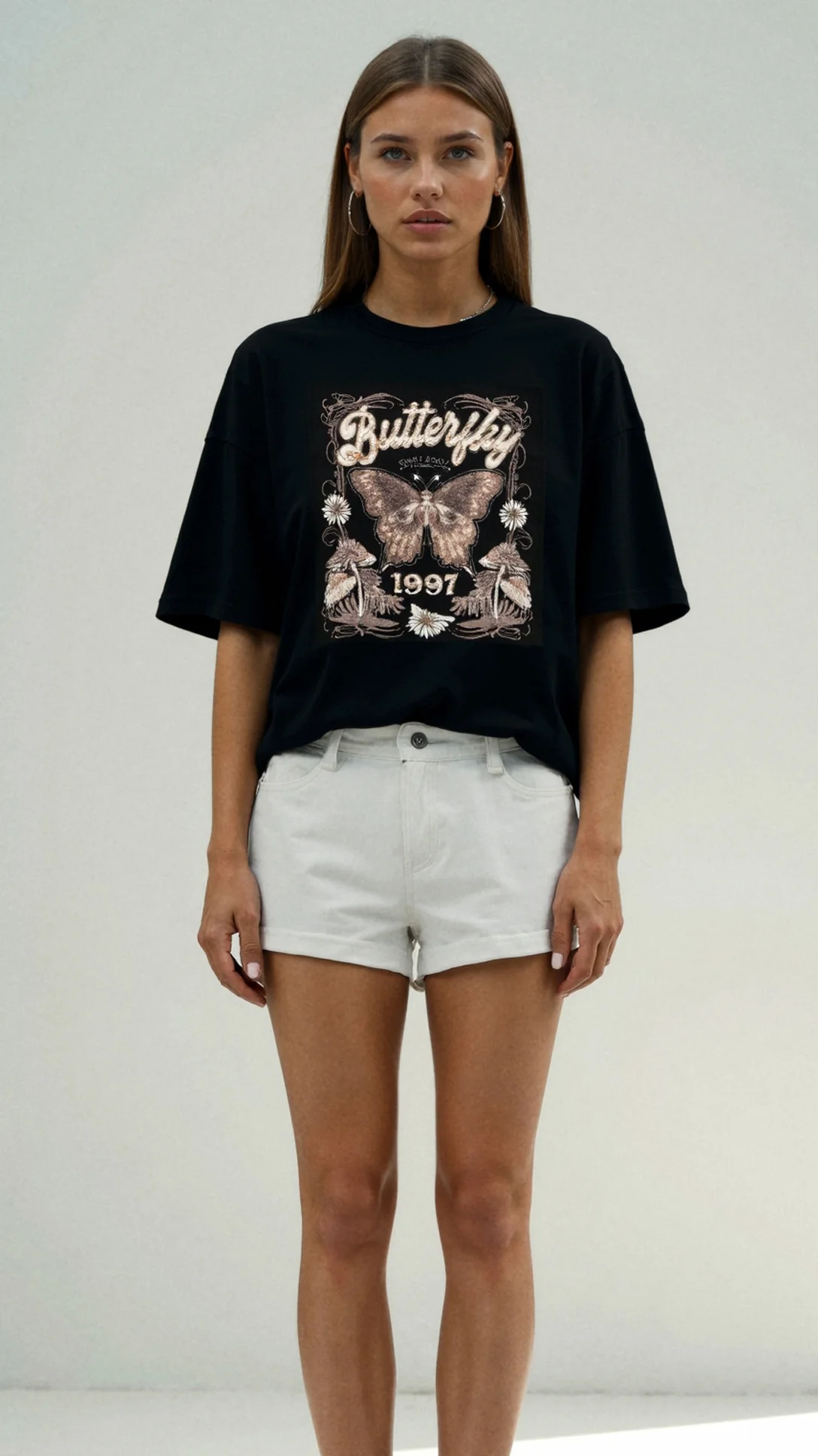 Justine Oversized Graphic T-Shirt - Nextleian